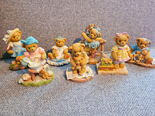 Cherished teddies 7pc resin - 7pc,